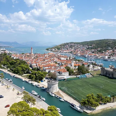 Apartament By The Sea - 24168 Trogir
